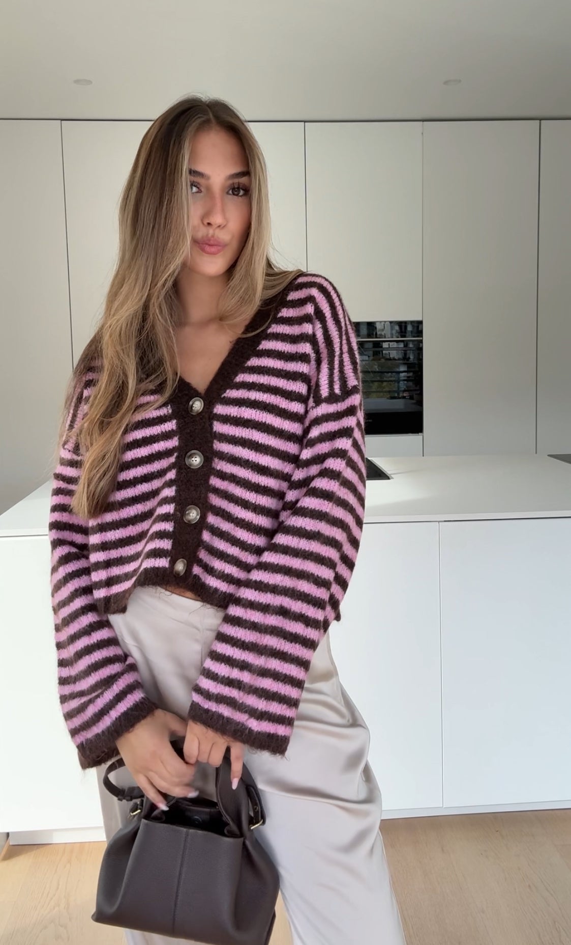 STRIPED V-NECK CARDIGAN WINTER BERRY