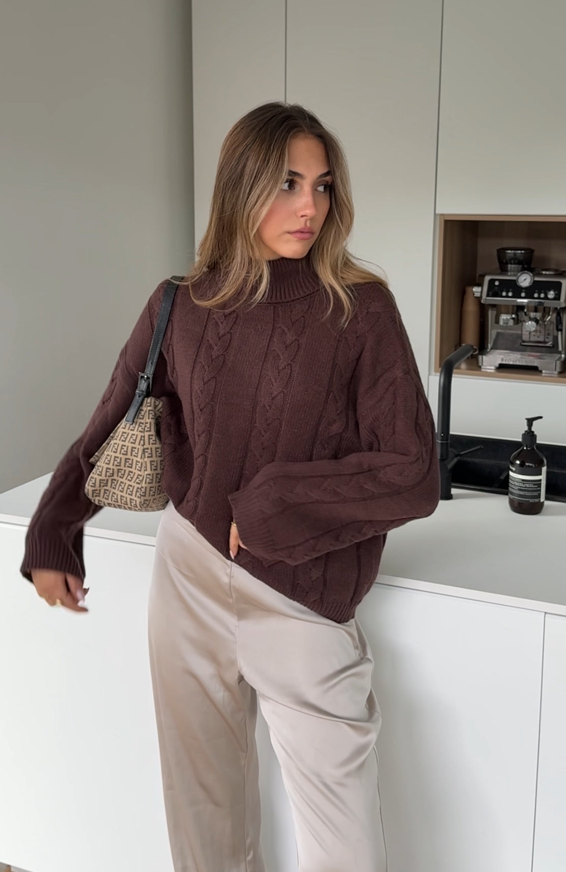 CABLE KNIT PULLOVER CHOCOLATE