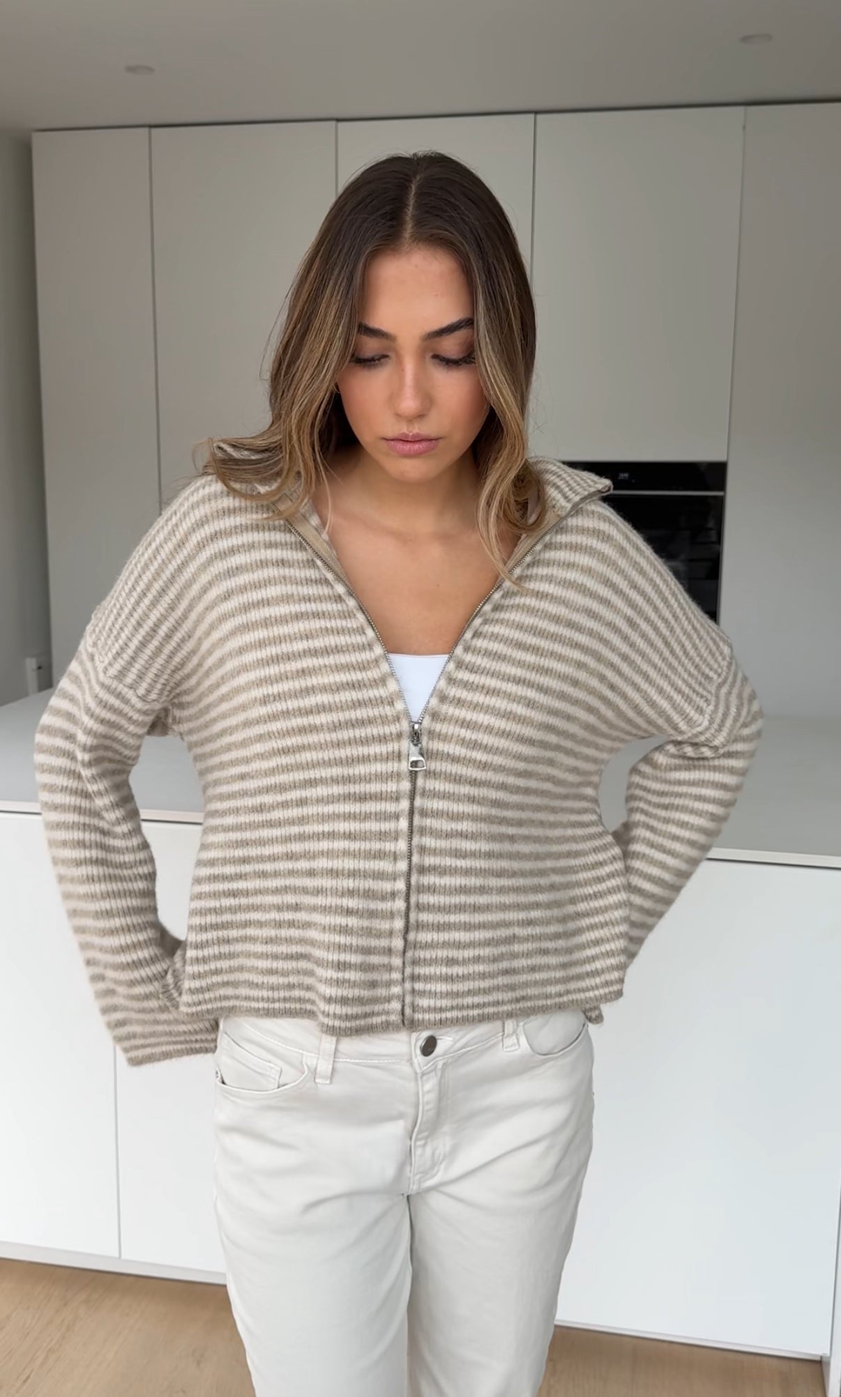 STRIPED ZIP KNIT CARDIGAN CREAM