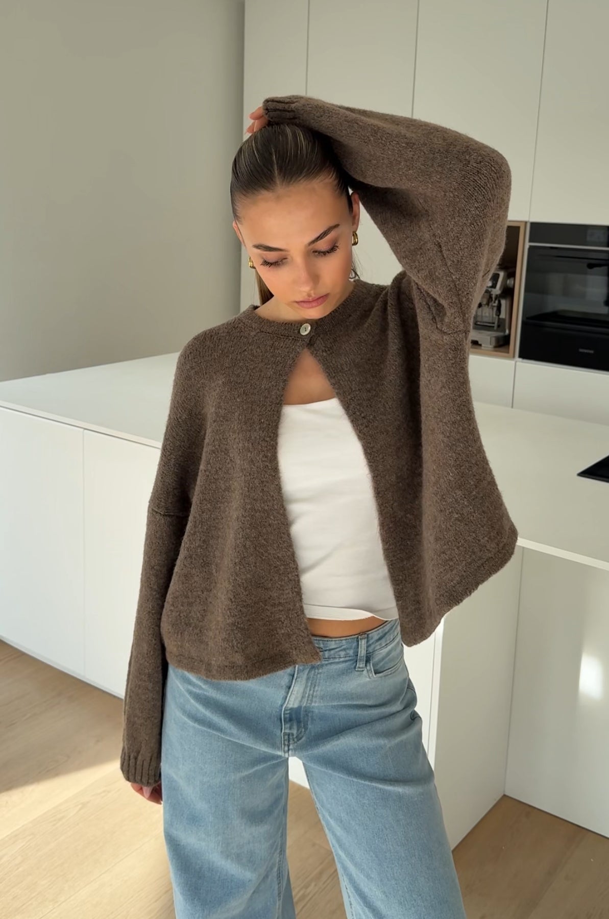 BUTTON CARDIGAN TAUPE