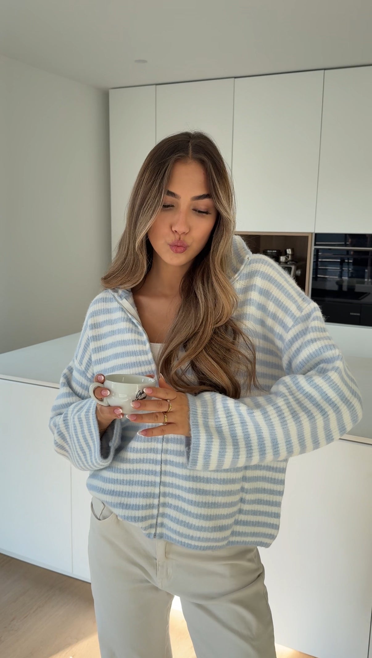 STRIPED ZIP KNIT CARDIGAN SOFT BLUE