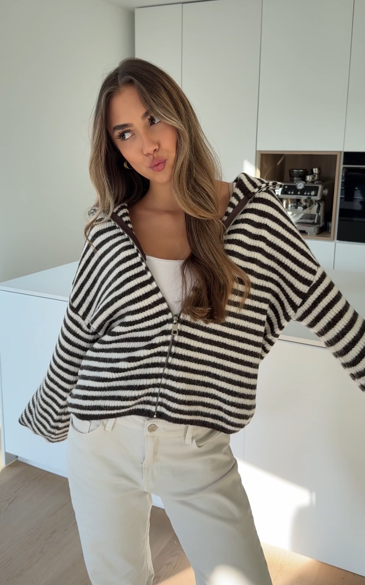 STRIPED ZIP KNIT CARDIGAN CHOCOLATE