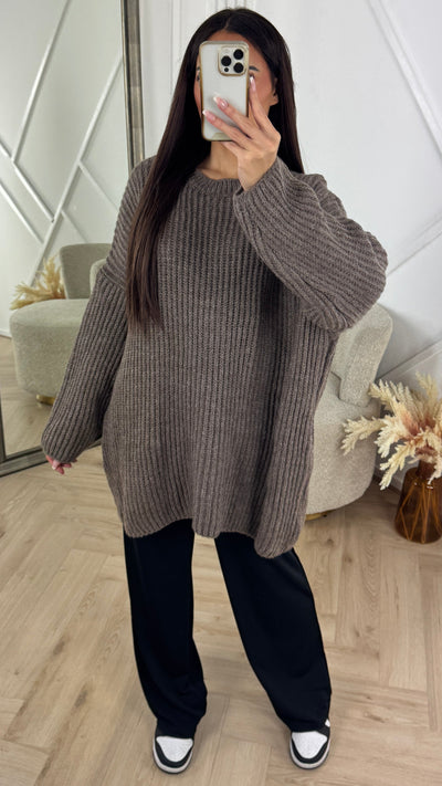 Oversized Chunky Knit Sweater with Relaxed Fit
