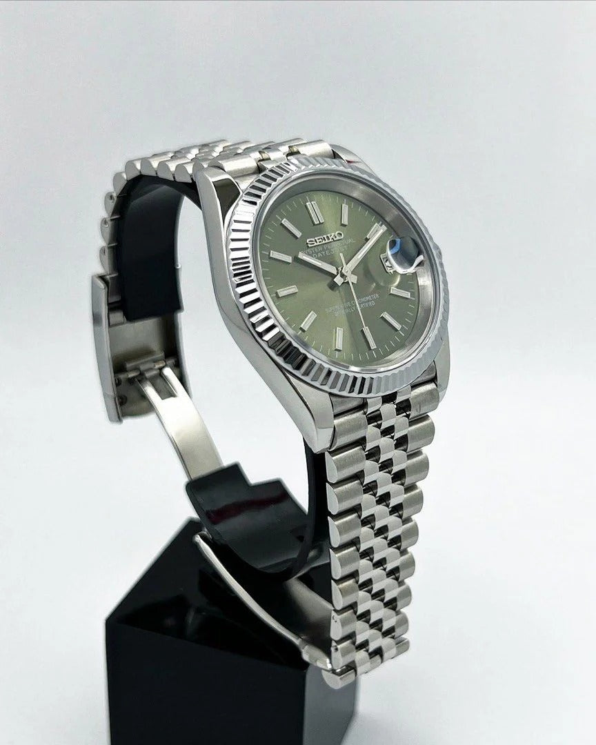 VESTJUST OLIVE GREEN DIAL